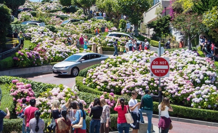 Rua Lombard Street em San Francisco