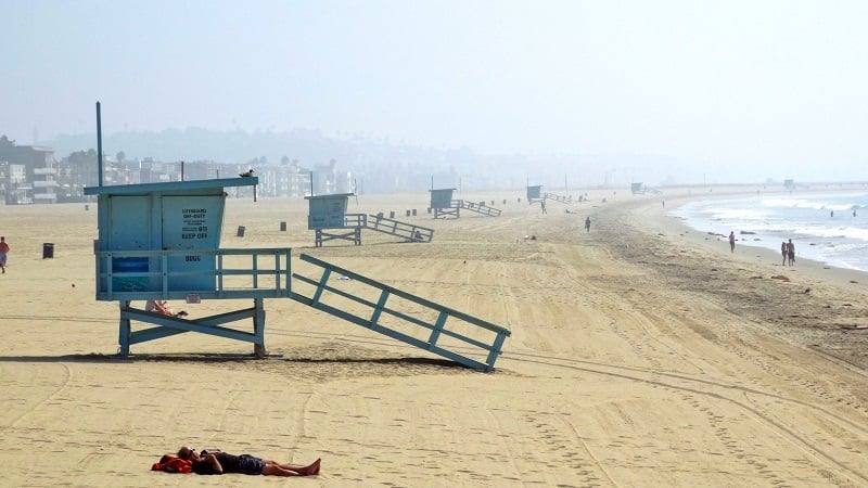 Praia de Santa Mônica em um roteiro de viagem na Califórnia