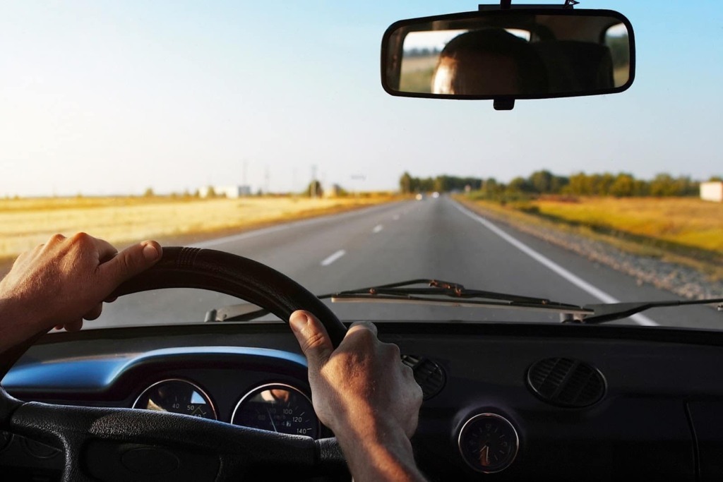 Tempo de uma viagem de carro de Santa Mônica à Monterey