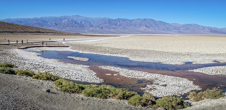 Bacia de Badwater no Parque Nacional do Vale da Morte