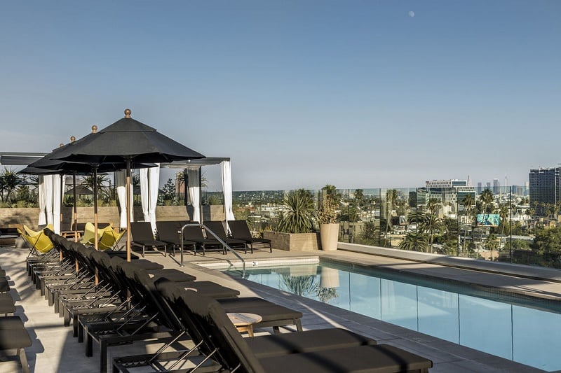 Hotel com piscina em Los Angeles